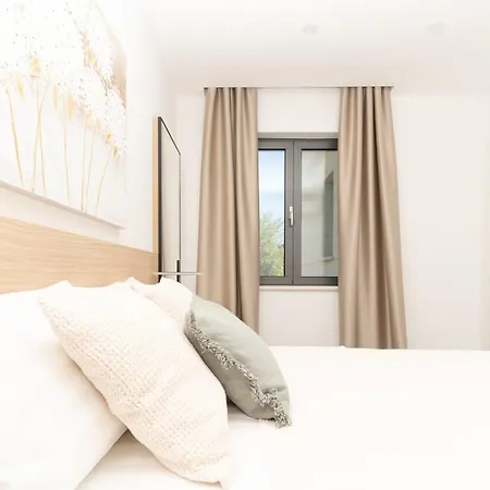 Apartament Bura&jugo *